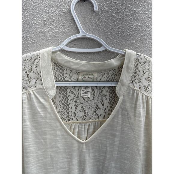 Bella Dee Jour Womens Blouse Size Large Cream Long Sleeve Lace Back V-Neck - Picture 3 of 10